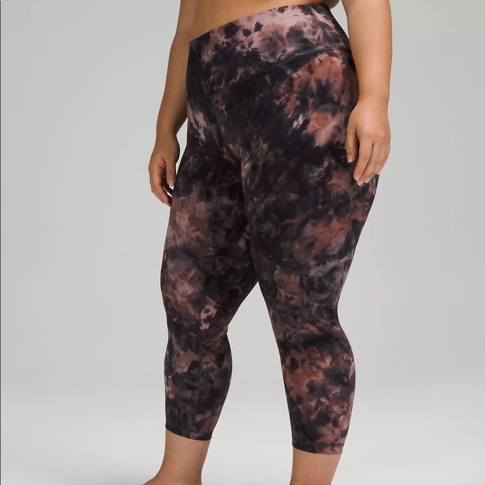 NWT lululemon align crop 23”